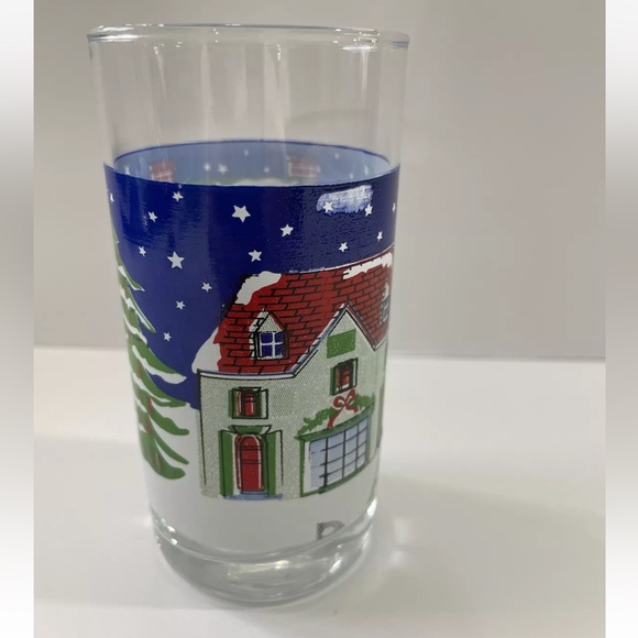 Vintage Drinking Christmas Glass Tumbler Holiday Scene Houses - Picture 3 of 7